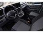 Volkswagen Transporter 2.0 TDI L2H1 30 Bulli 150PK / 110kW, Dodehoekdetectie (side assist), adaptieve cruise control (acc), rondomzichtcamera (area view), achteruitrijcamera (rear view), parkeersensoren voor en achter (pdc), verwarmbare voorstoelen, DAB+, draadloos Apple Carplay & Android Auto, LED Matrix koplampen (IQ.Lights), 2-zone climatronic, draadloze telefoonlader, elektrisch verstel-, verwarm- en inklapbare buitenspiegels, navigatie, 17" 'Le Mans' LMV, keyless go & entry etc.