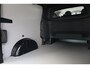 Volkswagen Transporter 2.0 TDI L2H1 30 Bulli 150PK / 110kW, Dodehoekdetectie (side assist), adaptieve cruise control (acc), rondomzichtcamera (area view), achteruitrijcamera (rear view), parkeersensoren voor en achter (pdc), verwarmbare voorstoelen, DAB+, draadloos Apple Carplay & Android Auto, LED Matrix koplampen (IQ.Lights), 2-zone climatronic, draadloze telefoonlader, elektrisch verstel-, verwarm- en inklapbare buitenspiegels, navigatie, 17" 'Le Mans' LMV, keyless go & entry etc.