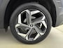 Hyundai Tucson 1.6 T-GDI HEV Premium | All season banden | Parkeersensoren | Lederenbekleding | Metallic lak |