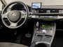 Lexus CT 200h Hybrid Sport Automaat (NAVIGATIE, CLIMATE, ALCANTARA, SPORTSTOELEN, CAMERA, XENON, LM VELGEN, CRUISE, NIEUWE APK, NIEUWSTAAT)