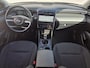 Hyundai Tucson 1.6 T-GDI MHEV Comfort Smart Handgeschakeld / Fabrieksgarantie tot 01-2027 / Dealer onderhouden / Elektrische klep / Stuur- en stoelverwarming / Apple Carplay Android / Navigatie / Trekgewicht 1.650 kg / Achteruitrijcamera / Draadloze telefoon lader / Cruise control / Keyless Entry/Start /