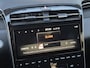 Hyundai Tucson 1.6 T-GDI MHEV Comfort Smart Handgeschakeld / Fabrieksgarantie tot 01-2027 / Dealer onderhouden / Elektrische klep / Stuur- en stoelverwarming / Apple Carplay Android / Navigatie / Trekgewicht 1.650 kg / Achteruitrijcamera / Draadloze telefoon lader / Cruise control / Keyless Entry/Start /