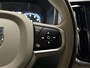 Volvo V60 2.0 B3 Inscription 163Pk Automaat (APPLE CARPLAY, LEDER, STUUR/STOELVERWARMING, CAMERA, TREKHAAK, SPORTSTOELEN, KEYLESS, ADAPTIVE CRUISE, NIEUWSTAAT)