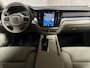 Volvo V60 2.0 B3 Inscription 163Pk Automaat (APPLE CARPLAY, LEDER, STUUR/STOELVERWARMING, CAMERA, TREKHAAK, SPORTSTOELEN, KEYLESS, ADAPTIVE CRUISE, NIEUWSTAAT)