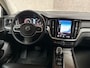 Volvo V60 2.0 B3 Inscription 163Pk Automaat (APPLE CARPLAY, MEMORY SEATS, LEDER, HARMAN/KARDON, STOELVERWARMING VOOR/ACHTER, CAMERA, ELEK ACHTERKLEP, TREKHAAK, NIEUWSTAAT)