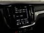 Volvo V60 2.0 B3 Inscription 163Pk Automaat (APPLE CARPLAY, MEMORY SEATS, LEDER, HARMAN/KARDON, STOELVERWARMING VOOR/ACHTER, CAMERA, ELEK ACHTERKLEP, TREKHAAK, NIEUWSTAAT)