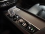 Volvo V60 2.0 B3 Inscription 163Pk Automaat (APPLE CARPLAY, MEMORY SEATS, LEDER, HARMAN/KARDON, STOELVERWARMING VOOR/ACHTER, CAMERA, ELEK ACHTERKLEP, TREKHAAK, NIEUWSTAAT)