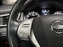 Nissan Qashqai 1.2 Luxury Sport (PANORAMADAK, NAVIGATIE, CLIMATE, GETINT GLAS, 360 CAMERA, SPORTSTOELEN, CRUISE, TREKHAAK, NIEUWE APK, NIEUWSTAAT)