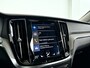 Volvo V60 T8 Twin Engine AWD Inscription | Panoramadak | Park-Assist | Harman Kardon | Stoel- en Stuurverwarming | Trekhaak