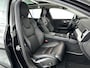 Volvo V60 T8 Twin Engine AWD Inscription | Panoramadak | Park-Assist | Harman Kardon | Stoel- en Stuurverwarming | Trekhaak