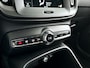 Volvo XC40 T2 Momentum Core | Parkeercamera | Stoel- en Stuurverwarming | Cruise control
