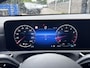 Mercedes-Benz CLA 180 Star Edition AMG | Night Pakket | Panoramadak | Bruin Interieur | Dodehoekassistent | Apple CarPlay | Android Auto | Sfeerverlichting | Stoelverwarming | Parkeersensoren | Achteruitrijcamera | Elektrisch Inklapbare Buitenspiegels
