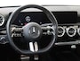 Mercedes-Benz A-klasse 180 AMG Line / Panoramadak/ Sfeerverlichting