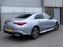 Mercedes-Benz CLA 250 e Star Edition AMG | Night Pakket | Dodehoekassistent | Apple CarPlay | Android Auto | Sfeerverlichting | Stoelverwarming | Parkeersensoren | Achteruitrijcamera | Elektrisch Inklapbare Buitenspiegels