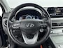 Hyundai Kona Electric EV Comfort 64 kWh | Soh 95.5% | Warmtepomp! | Camera | Adaptive Cruise | Clima | Android auto & Apple Carplay |