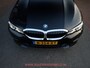 BMW 3-Serie Touring 320e Business Edition Plus ACC / CARPLAY / CAMERA / TREKHAAK / LEER
