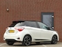Toyota Yaris 1.5 Hybrid Bi-Tone