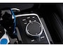 BMW iX3 Executive 80 kWh Driving Assistant Professional - Comfort Access - Elektrisch verwarmde voorstoelen - Sportstoelen - Parking Pack - Automatisch dimmende binnenspiegel - Adaptief onderstel -