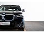 BMW iX3 Executive 80 kWh Driving Assistant Professional - Comfort Access - Elektrisch verwarmde voorstoelen - Sportstoelen - Parking Pack - Automatisch dimmende binnenspiegel - Adaptief onderstel -