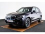 BMW iX3 Executive 80 kWh Driving Assistant Professional - Comfort Access - Elektrisch verwarmde voorstoelen - Sportstoelen - Parking Pack - Automatisch dimmende binnenspiegel - Adaptief onderstel -