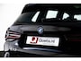 BMW iX3 Executive 80 kWh Driving Assistant Professional - Comfort Access - Elektrisch verwarmde voorstoelen - Sportstoelen - Parking Pack - Automatisch dimmende binnenspiegel - Adaptief onderstel -