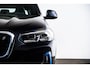 BMW iX3 Executive 80 kWh Driving Assistant Professional - Comfort Access - Elektrisch verwarmde voorstoelen - Sportstoelen - Parking Pack - Automatisch dimmende binnenspiegel - Adaptief onderstel -