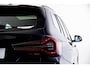 BMW iX3 Executive 80 kWh Driving Assistant Professional - Comfort Access - Elektrisch verwarmde voorstoelen - Sportstoelen - Parking Pack - Automatisch dimmende binnenspiegel - Adaptief onderstel -