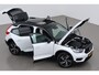 Volvo XC40 T3 R-Design | Panoramadak | ACC | BLIS | Camera | Trekhaak | Stoelverwarming