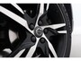Volvo XC40 T3 R-Design | Panoramadak | ACC | BLIS | Camera | Trekhaak | Stoelverwarming