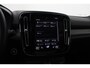 Volvo XC40 T3 R-Design | Panoramadak | ACC | BLIS | Camera | Trekhaak | Stoelverwarming
