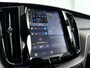 Volvo XC60 T8 Plug-in hybrid AWD Ultra Dark | SOH 98% | Panoramadak | 360° camera | Harman Kardon | Luchtvering | Stoel- en Stuurverwarming | Trekhaak