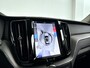 Volvo XC60 T8 Plug-in hybrid AWD Ultra Dark | SOH 98% | Panoramadak | 360° camera | Harman Kardon | Luchtvering | Stoel- en Stuurverwarming | Trekhaak