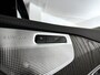 Volvo XC90 T8 Plug-in hybrid AWD Ultra Dark | SOH 100% | Panoramadak | 360° camera | Bowers & Wilkins | Luchtvering | Stoel- en Stuurverwarming | Stoelventilatie | Trekhaak