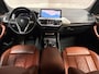 BMW X3 xDrive30e Sport 293Pk Automaat (APPLE CARPLAY, GROOT NAVI, MEMORY SEATS, LASER KOPLAMPEN, BRUIN LEDER,  STOELVERWARMING, SFEERVERLICHTING, ZWART HEMEL, ELEK ACHTERKLEP, NIEUWSTAAT)