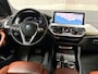 BMW X3 xDrive30e Sport 293Pk Automaat (APPLE CARPLAY, GROOT NAVI, MEMORY SEATS, LASER KOPLAMPEN, BRUIN LEDER,  STOELVERWARMING, SFEERVERLICHTING, ZWART HEMEL, ELEK ACHTERKLEP, NIEUWSTAAT)