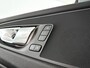 Volvo XC60 B5 Inscription | Panoramadak | Parkeercamera | Head-up Display | Stoel- en Stuurverwarming | Trekhaak