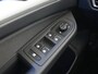 Volkswagen Golf 1.0 eTSI Life | Carplay | Adaptive Cruise Control | Parkeersensoren |