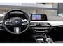 BMW 5-Serie Touring 530d xDrive High Executive | Dealer Onderhouden | Apple Carplay | Pano | Harman/Kardon | Memory | Ambient