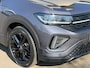 Volkswagen T-Cross 1.5 TSI 150pk DSG R-Line | Black Style | Trekhaak | IQ Led | Dode hoek | Navi | Rijklaar incl. garantie
