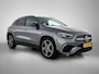 Mercedes-Benz GLA 250 e AMG Nightpakket Plug-In Hybride | 360°-camera | Dode Hoek Ass | Stoel en Stuurverwarming | Sfeerverlichting | Car Play | Inclusief 24 maanden Mercedes-Benz Certified garantie voor Europa.