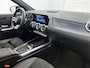 Mercedes-Benz GLA 250 e AMG Nightpakket Plug-In Hybride | 360°-camera | Dode Hoek Ass | Stoel en Stuurverwarming | Sfeerverlichting | Car Play | Inclusief 24 maanden Mercedes-Benz Certified garantie voor Europa.