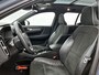 Volvo XC40 T4-R-Design | Pano | All season | H&K | trekhaak | Memory | Clim
