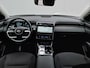 Hyundai Tucson 1.6 T-GDI PHEV Comfort Smart 4WD / Vaste Trekhaak 13-polig (Trekgewicht 1.350kg) / Achteruitrijcamera / Stuur- en Stoelverwarming / Climate Control / Adaptieve Cruise Control / Apple Carplay & Android Auto / Keyless Entry & Start / Navigatie full map / Elektrische Achterklep