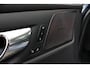 Volvo S60 B4 Automaat Inscription | 360° Parkeercamera | Panoramadak | Head-Up Display | Adaptive Cruise Control | BLIS | Harman Kardon Premium audio | Climate Control | Parkeersensoren voor + achter | Stoelverwarming | Stuurwielverwarming