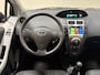 Toyota Yaris 1.3 VVTi Comfort, 100% onderhouden, Airco, Lichtmetaal, Isofix, 5 deurs, 2e eigenaar, Prijs incl. nieuwe apk, beurt en 3 maanden garantie
