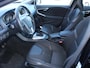 Volvo V40 1.6 T4 Momentum Afneembare Trekhaak, Cruise en Climate Control, Achteruitrijcamera, Bluetooth