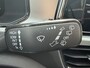 Volkswagen T-Roc 1.0 TSI Life Edition Digital Cockpit / Camera / Keyless / App-connect / 17"LM velgen / Comfortstoelen