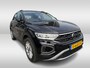 Volkswagen T-Roc 1.0 TSI Life Edition Digital Cockpit / Camera / Keyless / App-connect / 17"LM velgen / Comfortstoelen