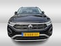 Volkswagen T-Roc 1.0 TSI Life Edition Digital Cockpit / Camera / Keyless / App-connect / 17"LM velgen / Comfortstoelen