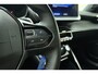 Peugeot 2008 1.2 Hybrid 145 Allure | Climate & Cruise Control | Parkeersensoren voor + achter | AppleCarplay/Android Auto |